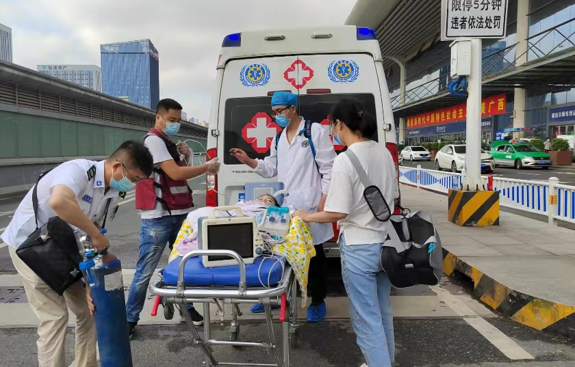 米易县救护车出租公司