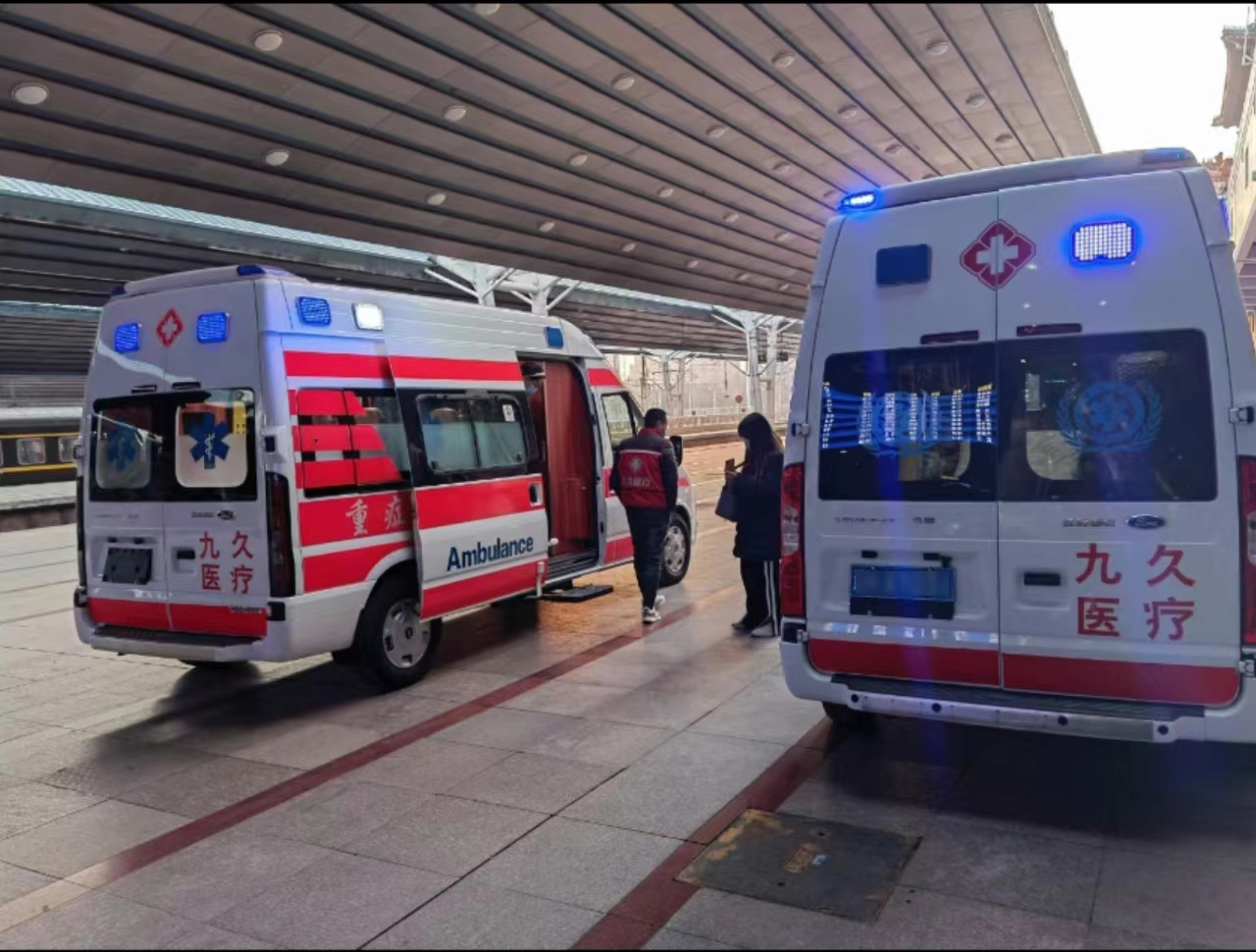 米易县救护车长途转运